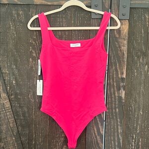 Aritzia Contour Square Top in Stargazer Pink
